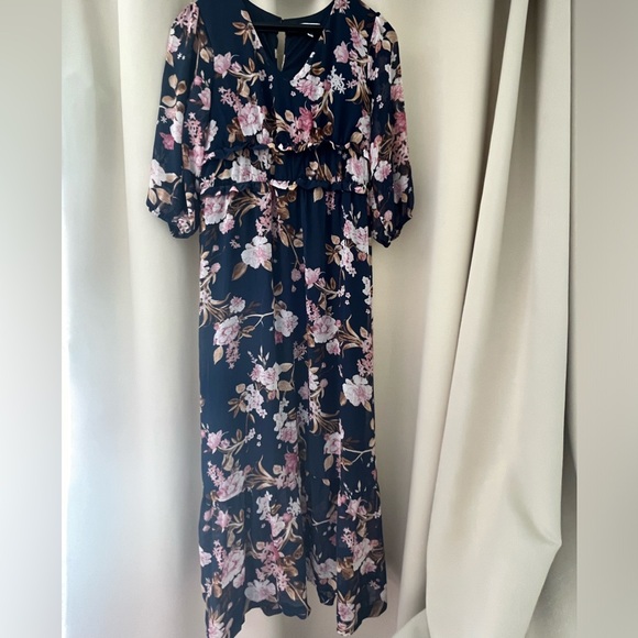 Luxology Floral Dress Women’s size large - gently used. - Picture 5 of 8